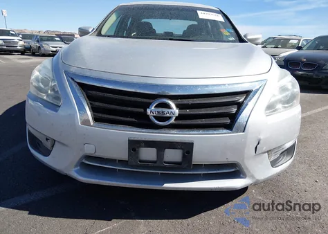2015 Nissan Altima 2.5/2.5 S/2.5 Sl/2.5 Sv z USA, uszkodzony, nr VIN 1N4AL3AP0FC415549